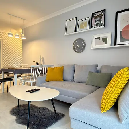 شقة Kepa Mieszczanska Spacious By Bookinghost *